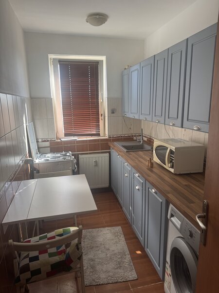 Piata Victoriei, B-dul Iancu de Hunedoara